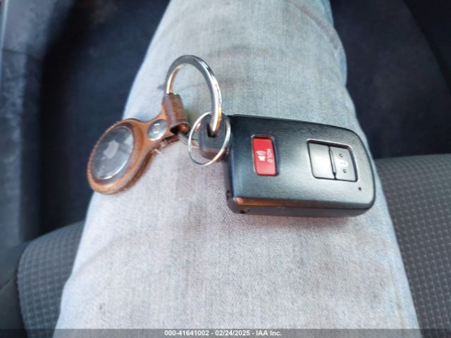 2T3WFREV6JW503353 Toyota Rav4 Adventure/xle