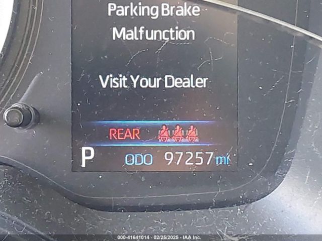 5YFEPMAE8MP266980 Toyota COROLLA LE