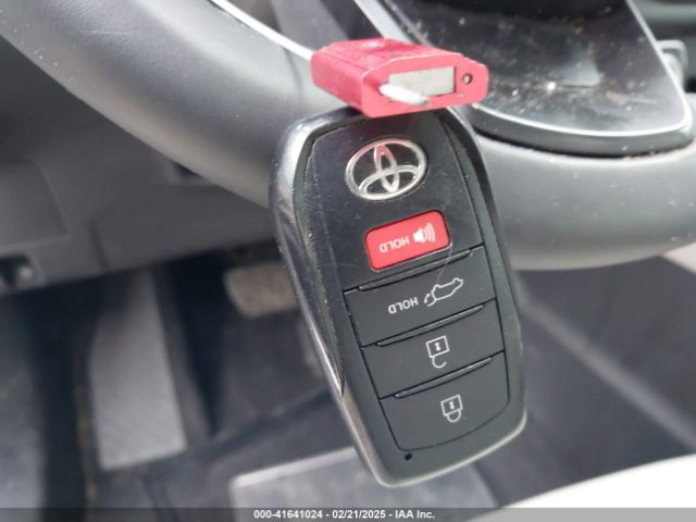 5TDAAAB52RS059190 Toyota Grand Highlander Xle