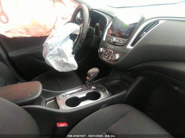 1G1ZG5ST1RF159636 Chevrolet Malibu Fwd Rs