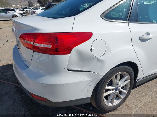 1FADP3F20FL243036 Ford FOCUS SE