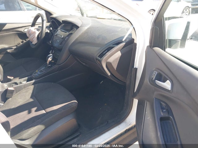 1FADP3F20FL243036 Ford FOCUS SE