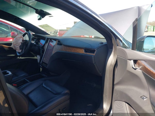 2020 TESLA MODEL X 5YJXCBE23LF233601 Photo 4