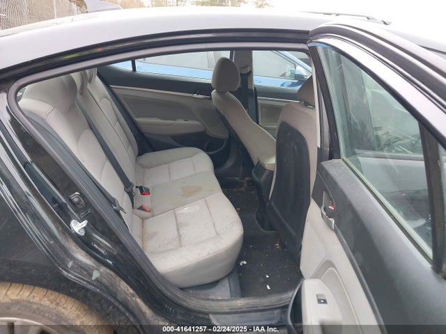 Hyundai ELANTRA SEL 2019 5NPD84LFXKH467868 Image 8