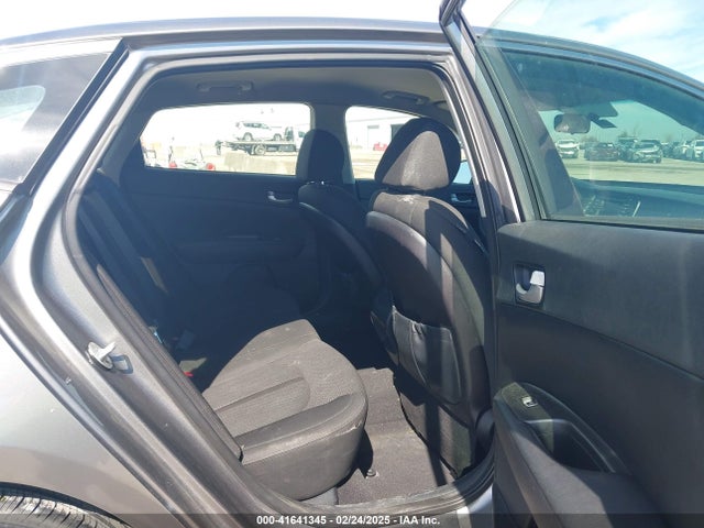 KIA Optima Lx 2016 5XXGT4L33GG025549 Image 8