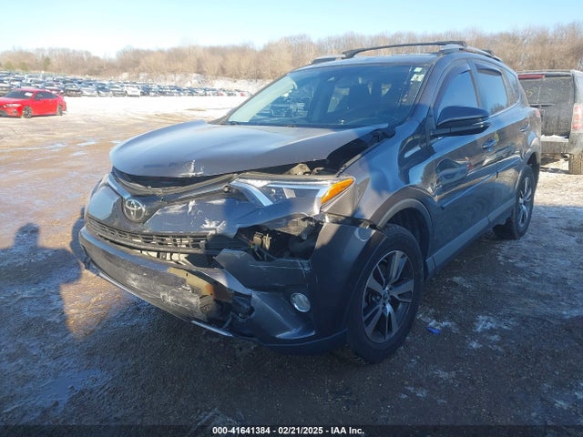 2T3RFREV9HW666120 Toyota Rav4 Xle