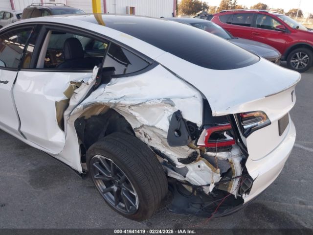 2021 TESLA MODEL 3 5YJ3E1EA4MF068833 Photo 5
