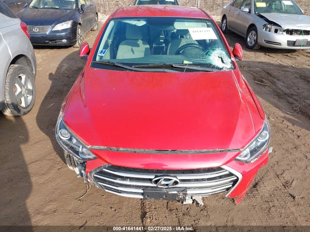 5NPD84LF8JH299047 Hyundai ELANTRA SEL