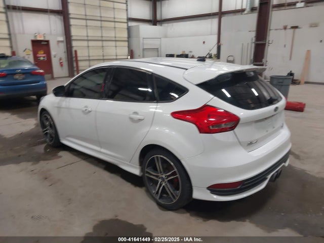 1FADP3L9XFL261741 Ford 2015