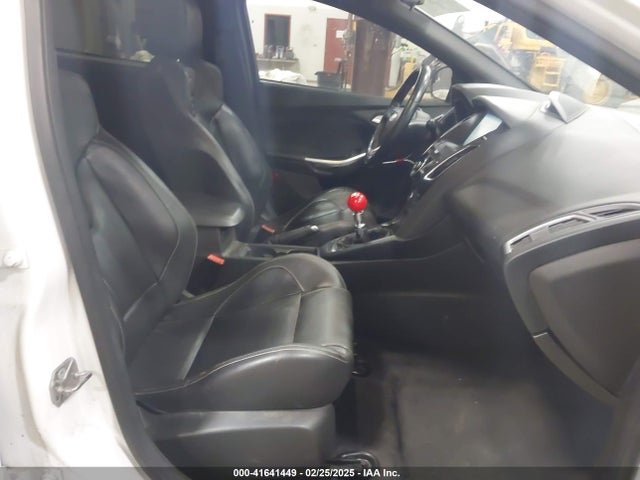 1FADP3L9XFL261741 Ford 2015