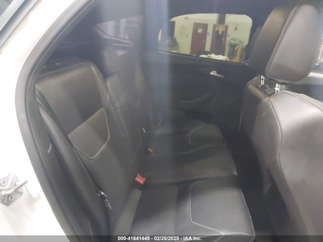 1FADP3L9XFL261741 Ford 2015