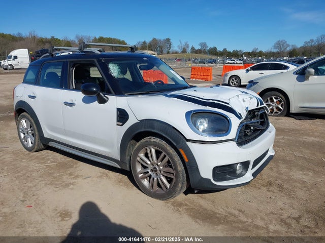 2017 MINI COUNTRYMAN WMZYV5C36H3E01492 Photo 0