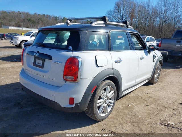 2017 MINI COUNTRYMAN WMZYV5C36H3E01492 Photo 3