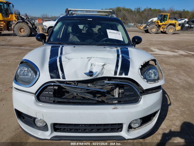 2017 MINI COUNTRYMAN WMZYV5C36H3E01492 Photo 5
