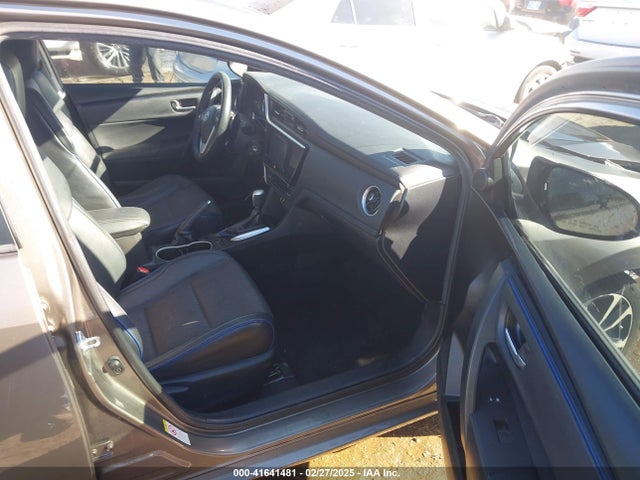 Toyota COROLLA SE 2018 5YFBURHEXJP837671 Image 5