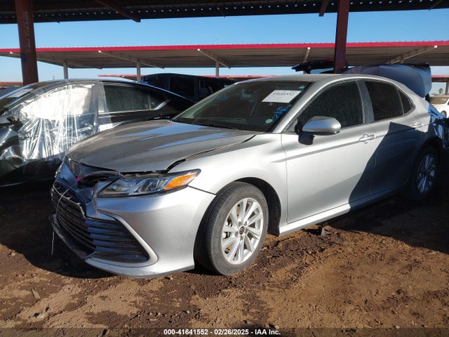 4T1C11AK4NU013667 Toyota CAMRY LE