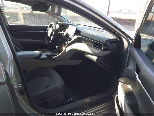 4T1C11AK4NU013667 Toyota CAMRY LE