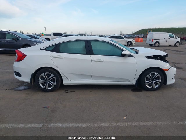 Honda Civic Lx 2018 2HGFC2F56JH515194 Image 14