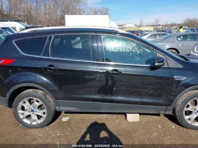 1FMCU9JX9FUA30970 Ford Escape Titanium