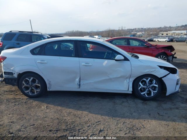 3KPF24AD6KE111207 KIA Forte Lxs