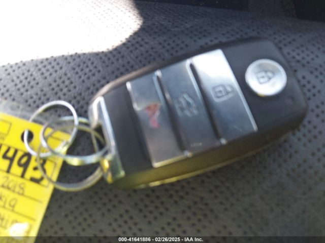 5XXGU4L33JG258075 KIA OPTIMA EX
