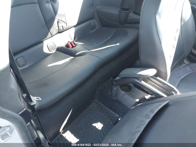 2011 MINI COOPER CLUBMAN WMWZF3C50BTY00407 Photo 7