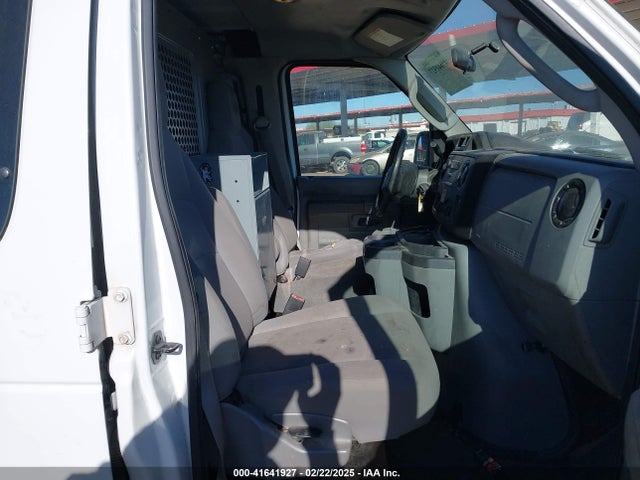 Ford E-250 Commercial 2014 1FTNE2EW7EDA19564 Image 5