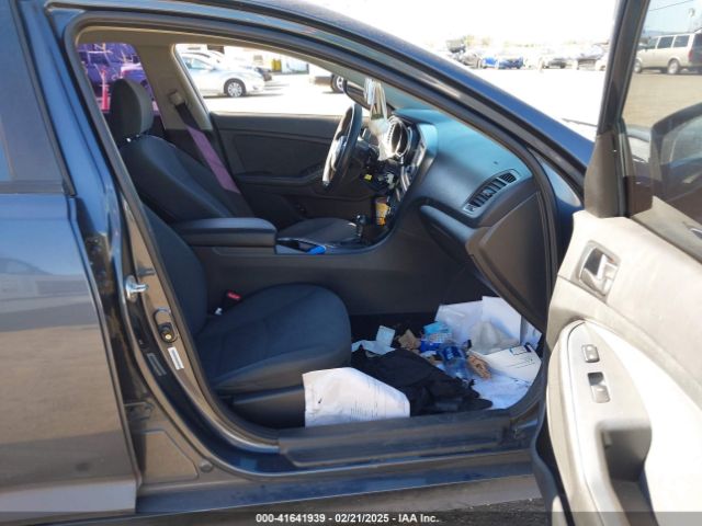 KNAGM4A77F5532294 KIA Optima Lx
