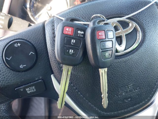 5YFBURHEXKP904447 Toyota COROLLA LE