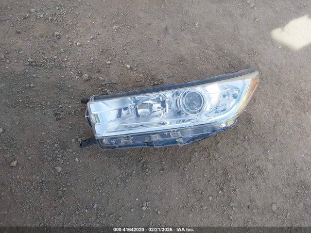 5TDBGRFH4HS033310 Toyota Highlander Hybrid Le