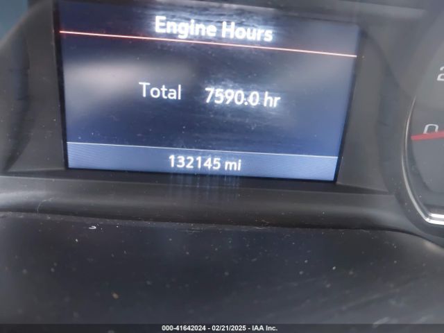 3GCPWCED8KG255973 Chevrolet Silverado 1500 Lt