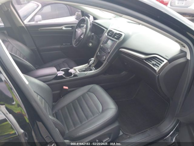 1FA6P0HD8G5100363 Ford FUSION SE