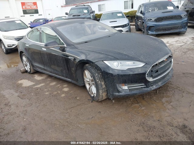 2013 TESLA MODEL S 5YJSA1CN8DFP26506 Photo 0
