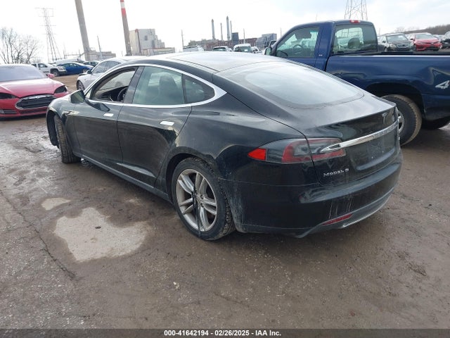2013 TESLA MODEL S 5YJSA1CN8DFP26506 Photo 2