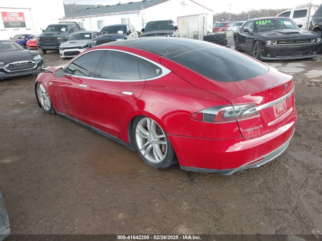 2013 TESLA MODEL S 5YJSA1CN3DFP11783 Photo 2
