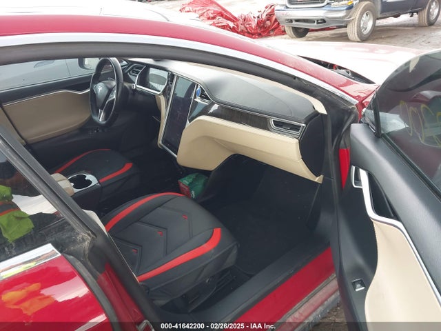 2013 TESLA MODEL S 5YJSA1CN3DFP11783 Photo 4