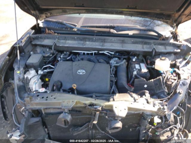5TDCZRBH8MS070150 Toyota Highlander L