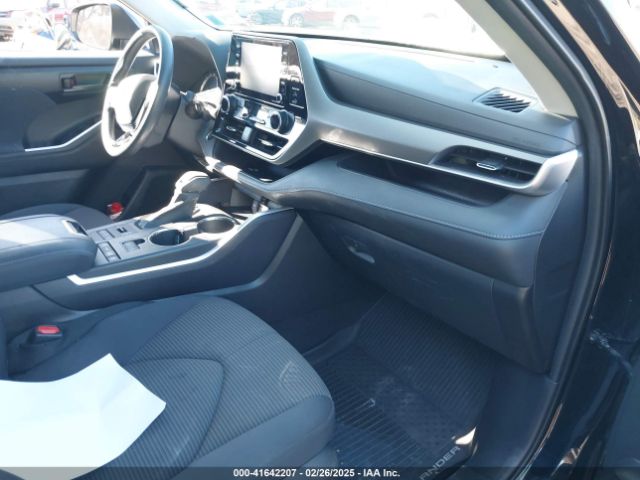 5TDCZRBH8MS070150 Toyota Highlander L