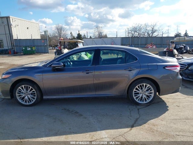 4T1F31AK2LU017608 Toyota Camry Xle Hybrid