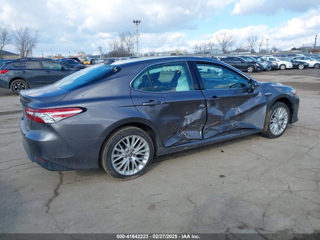 4T1F31AK2LU017608 Toyota Camry Xle Hybrid