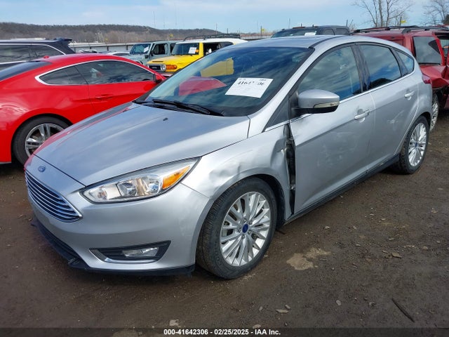 1FADP3N26HL309903 Ford Focus Titanium
