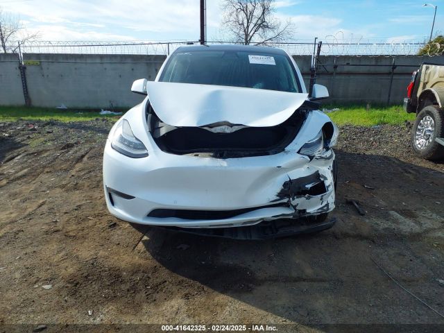 7SAYGAEE8NF367040 Tesla Model Y Long Range Dual Motor All-wheel Drive