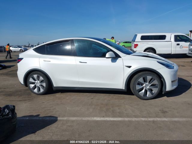 7SAYGAEE8NF367040 Tesla Model Y Long Range Dual Motor All-wheel Drive