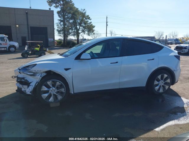 7SAYGAEE8NF367040 Tesla Model Y Long Range Dual Motor All-wheel Drive