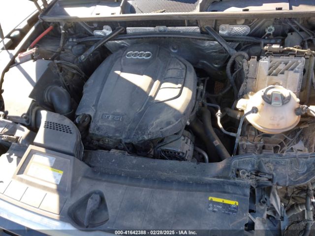 WA1CNAFY1J2129656 Audi Q5 2.0t Premium/2.0t Tech Premium