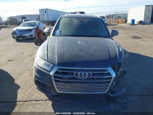 WA1CNAFY1J2129656 Audi Q5 2.0t Premium/2.0t Tech Premium
