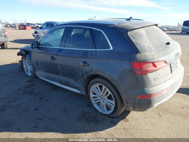 WA1CNAFY1J2129656 Audi Q5 2.0t Premium/2.0t Tech Premium