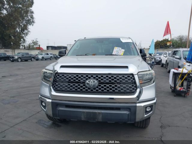 5TFRY5F11JX231110 Toyota Tundra Sr5 5.7l V8