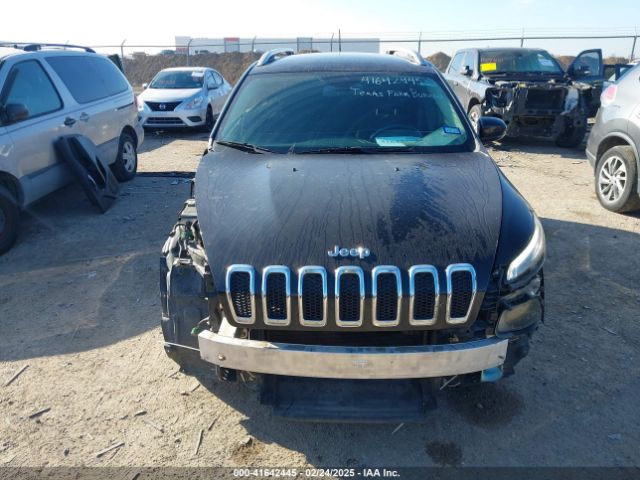 1C4PJLCB3GW355911 Jeep Cherokee Latitude