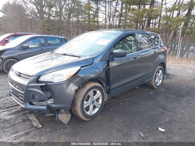 1FMCU9GX0FUA89364 Ford ESCAPE SE